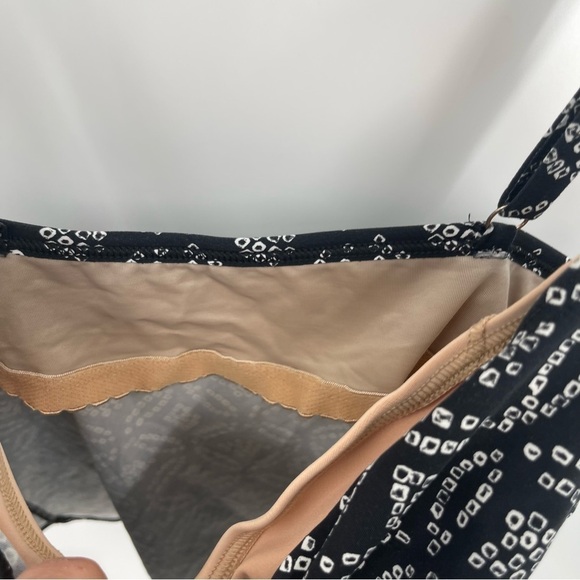 Lands' End V-Neck Twist Front Underwire Top Tankini Black Geometric Size 16 - Picture 4 of 7